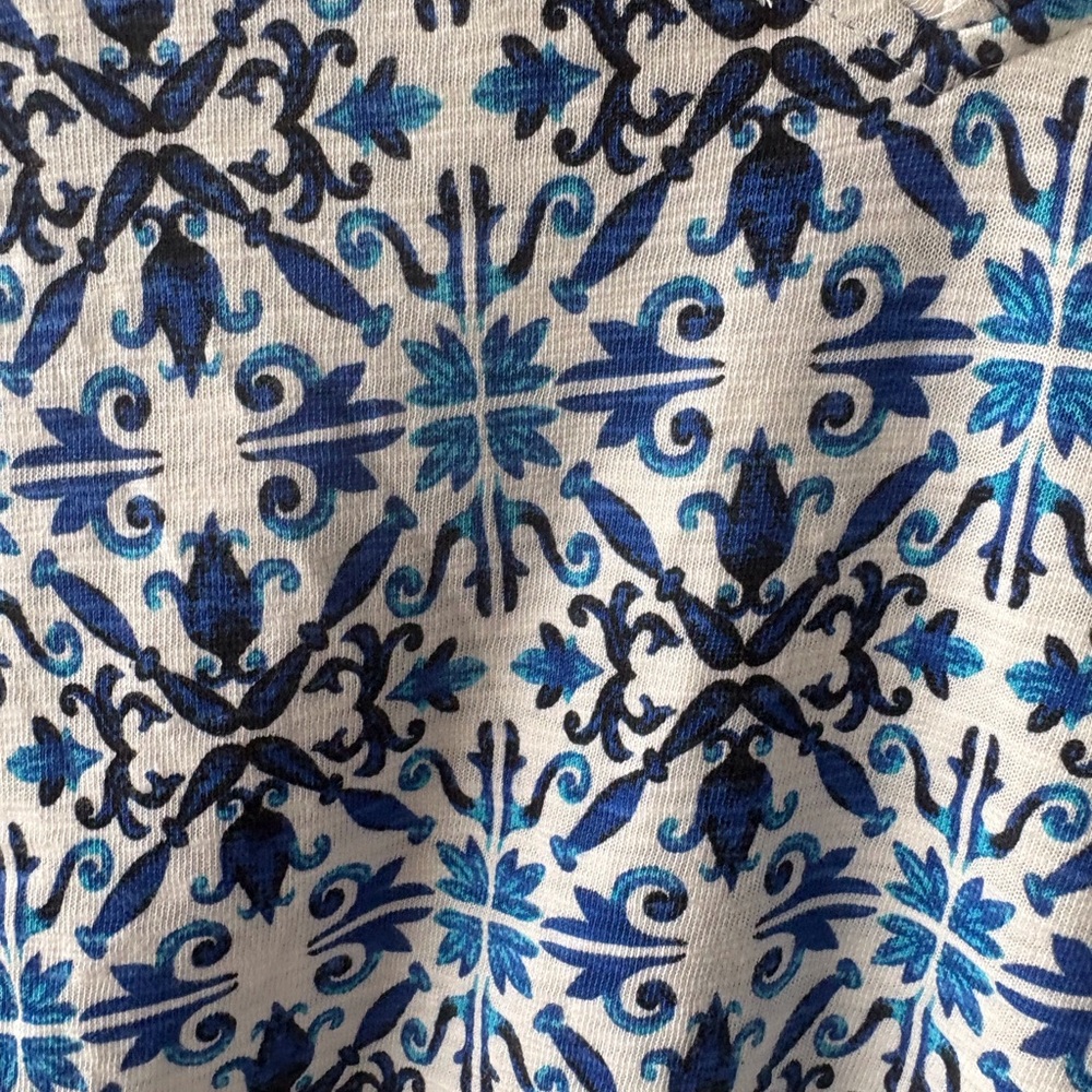 White House Black Market Medium V Neck Tank Top Blue & White cotton Blend Casual - Picture 6 of 10